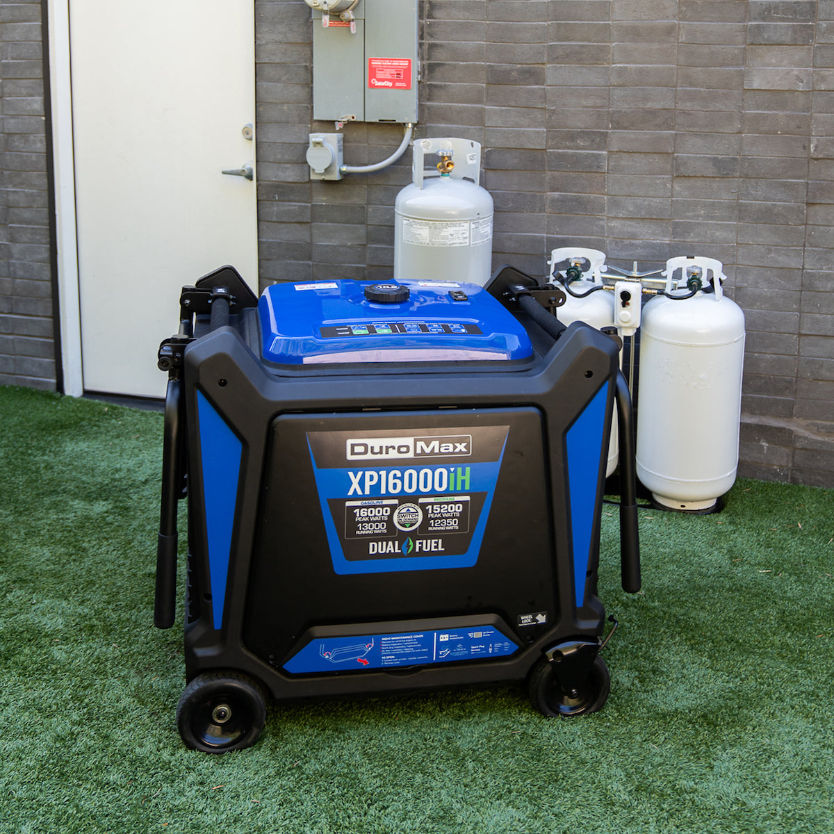 DuroMax XP16000iH 16,000 Watt Dual Fuel Portable Inverter Generator - Quiet, Low THD